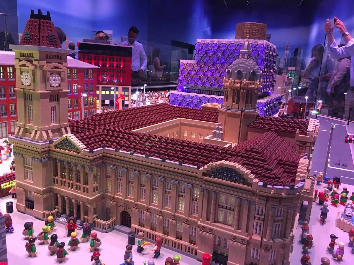 Birmingham in Lego! Wow - just stunning!