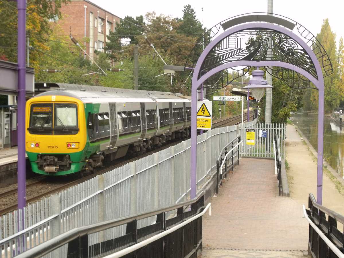 Bournville+Station+-+A+Birmingham+Gem!