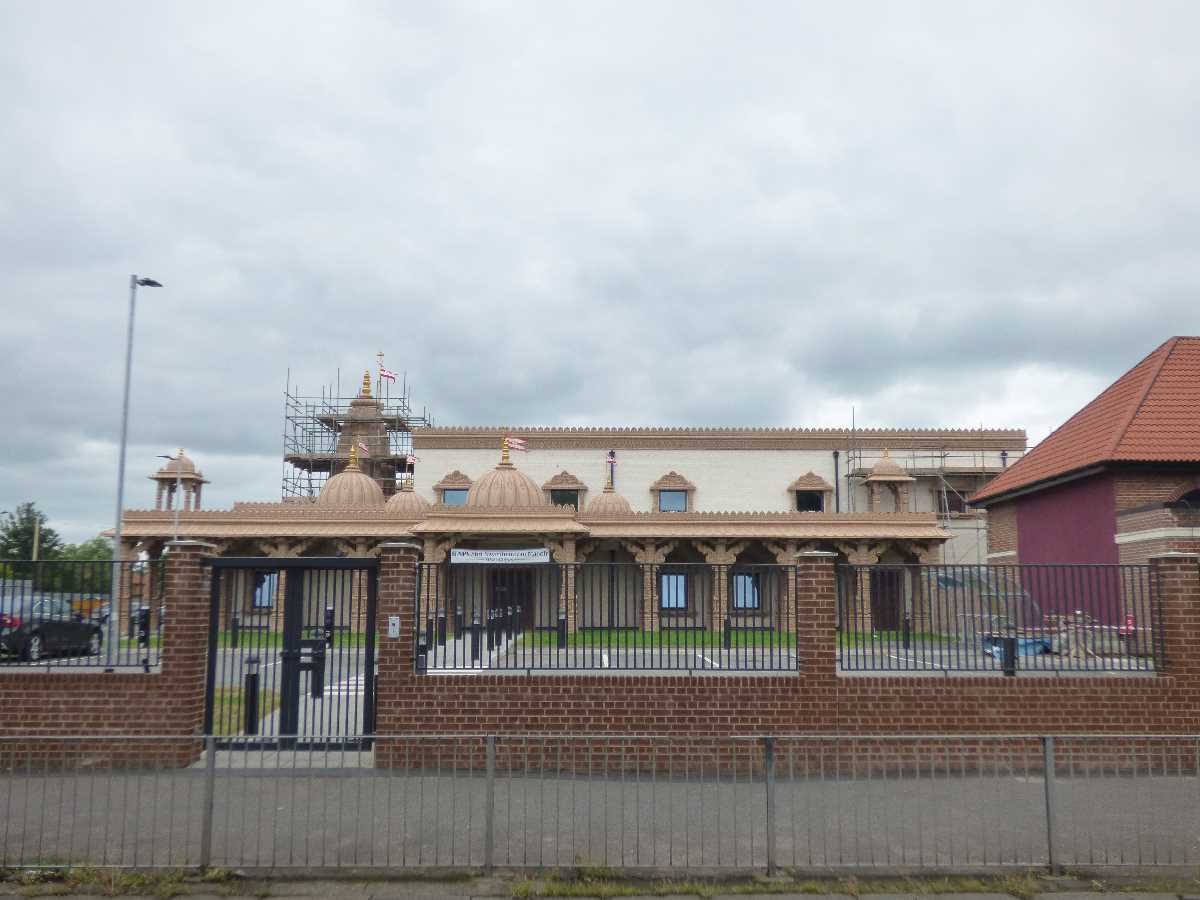 BAPS+Shri+Swaminarayan+Mandir+-+Culture%2c+history+and+faith