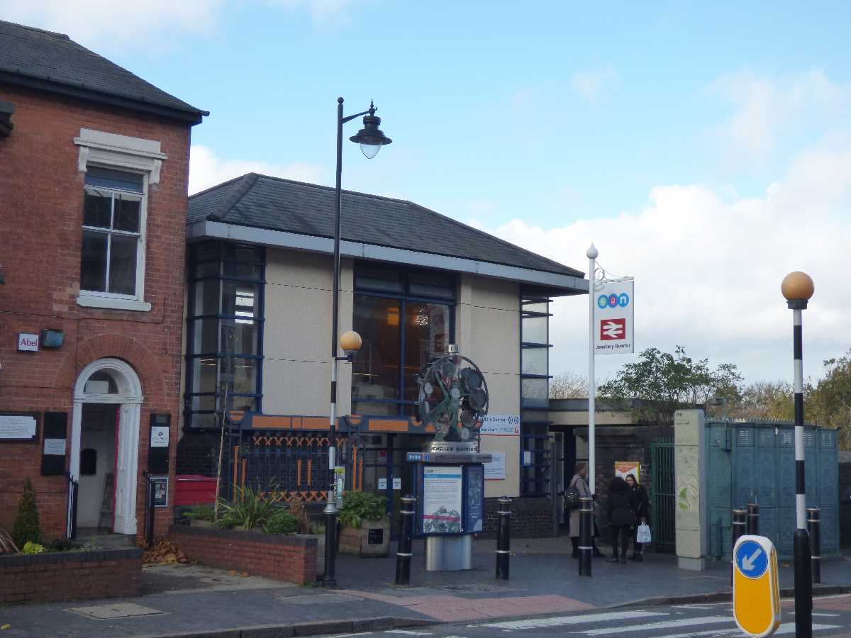 Jewellery+Quarter+Station+and+Tram+Stop+-+A+City+Gem!