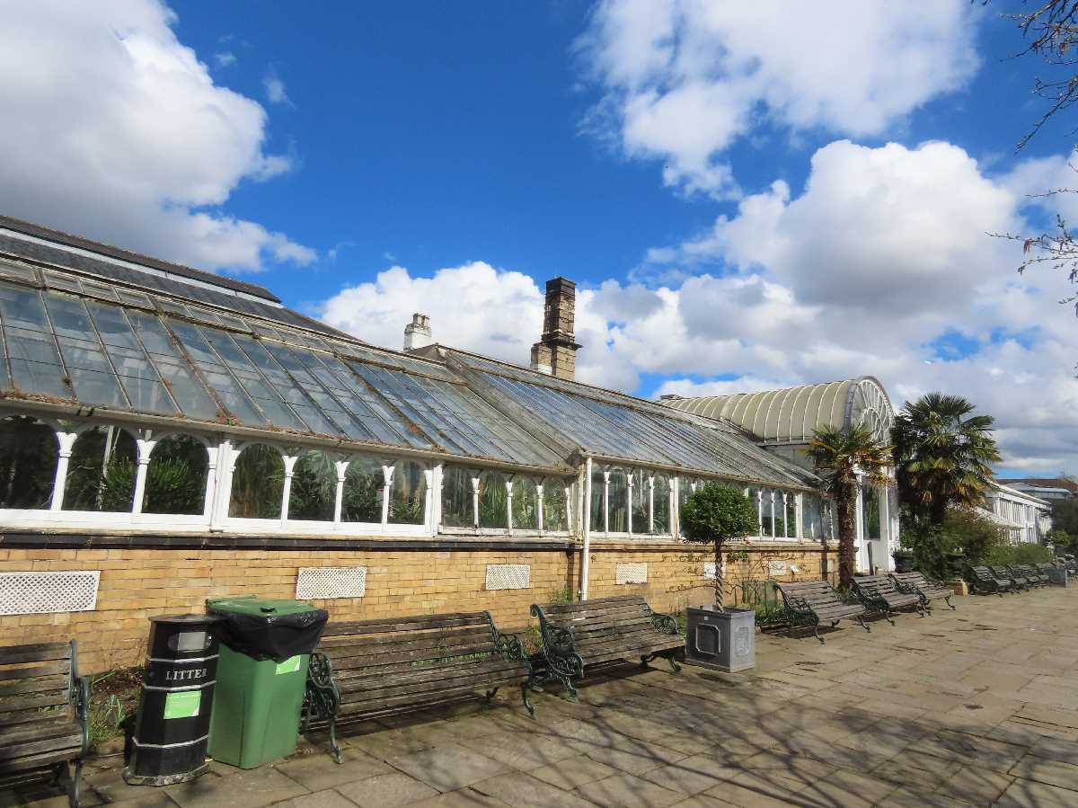 The+Birmingham+Botanical+Gardens+%26+Glasshouses%2c+Birmingham%2c+UK+-+A+City+Gem!