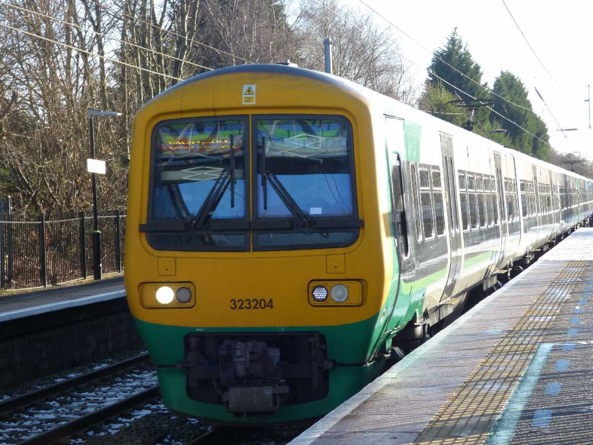 Selly+Oak+Station+-+A+railway+station+in+Birmingham!