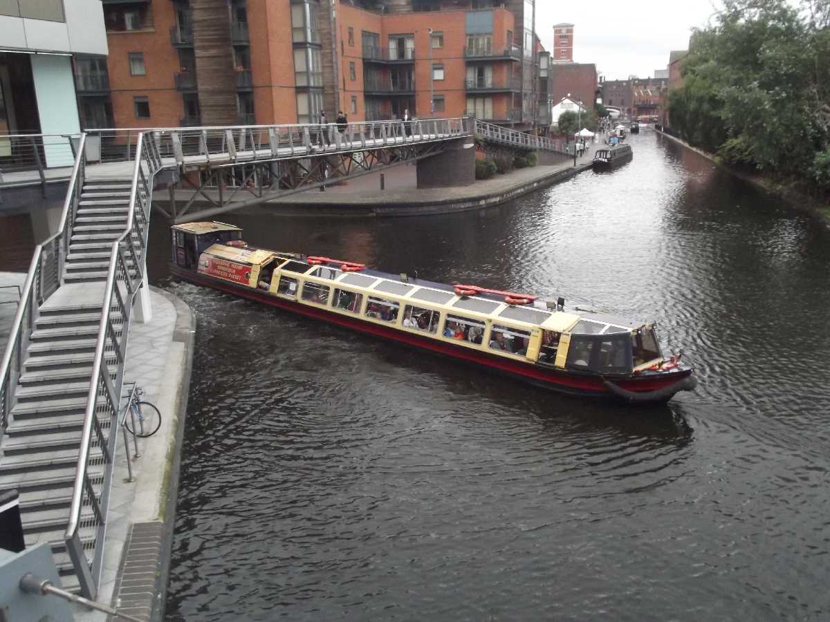 From Birmingham to Worcester on the Worcester & Birmingham Canal