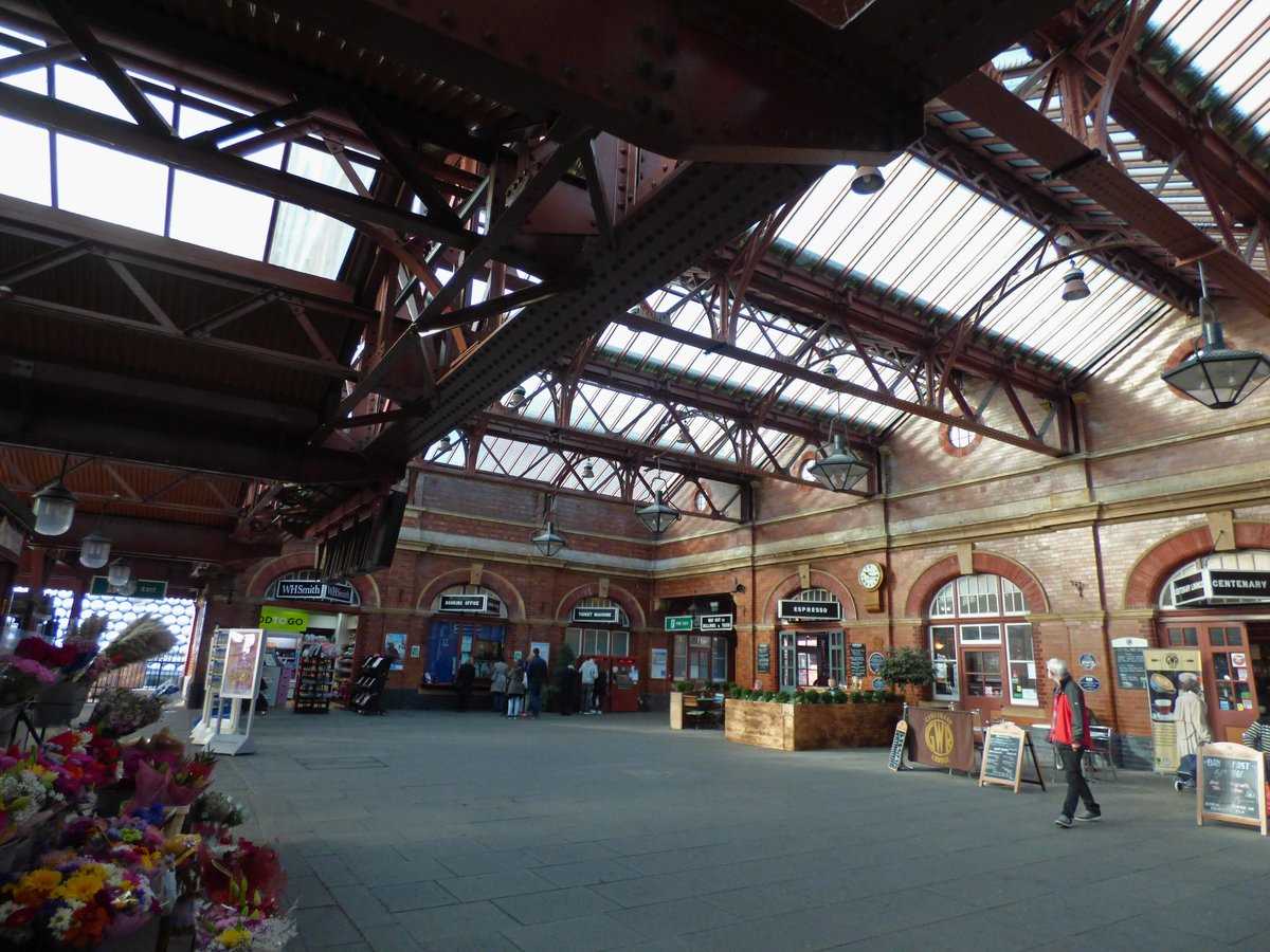 Wow! Birmingham`s Grade II Moor Street station to be `future proofed`